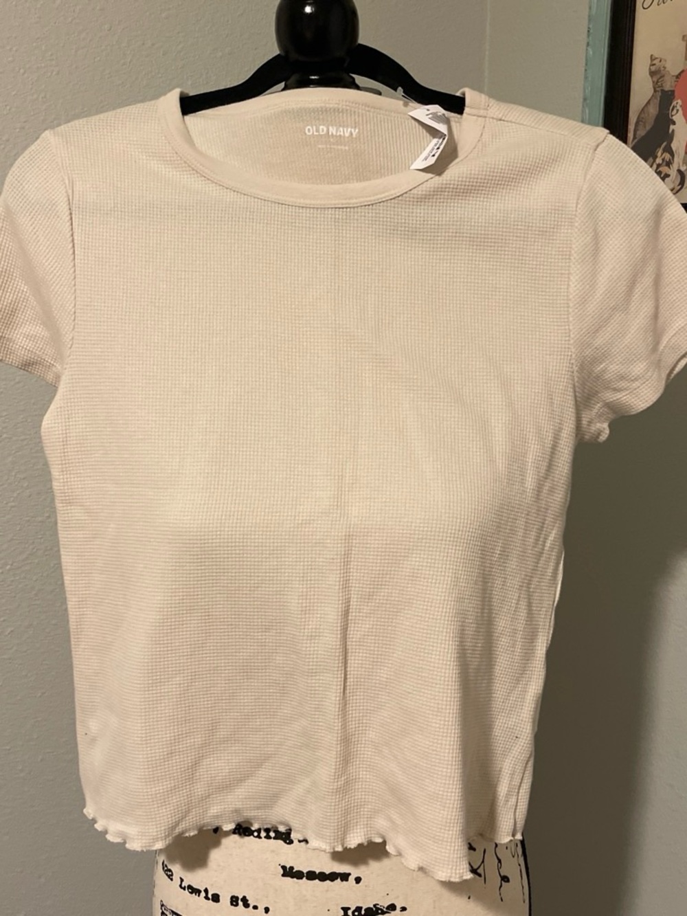 Old Navy Cream Short Sleeve Waffle Knit Tee